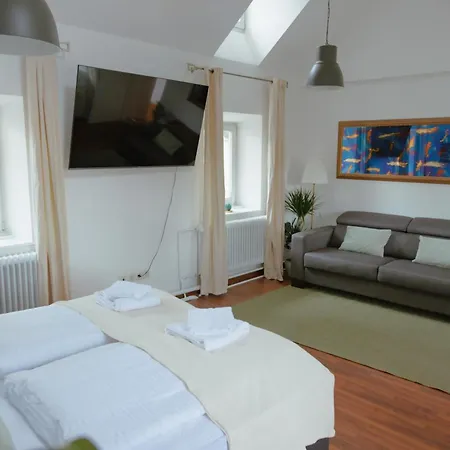 Apartman Bridge *
