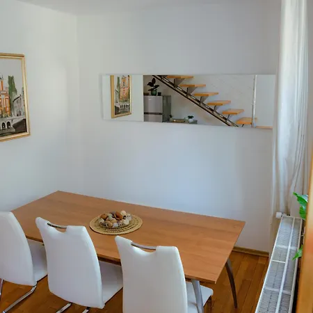 Bridge Apartman *