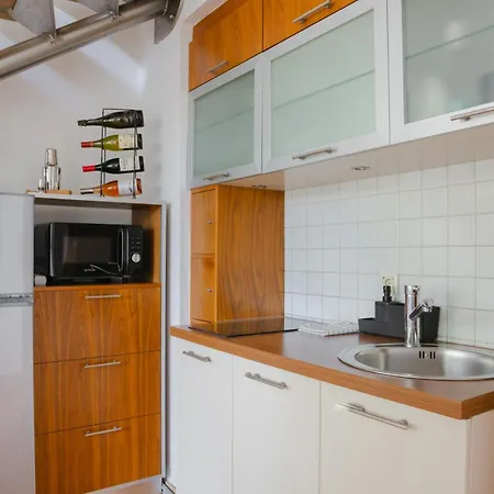 Apartman Bridge