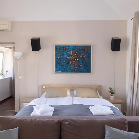 Bridge Apartment