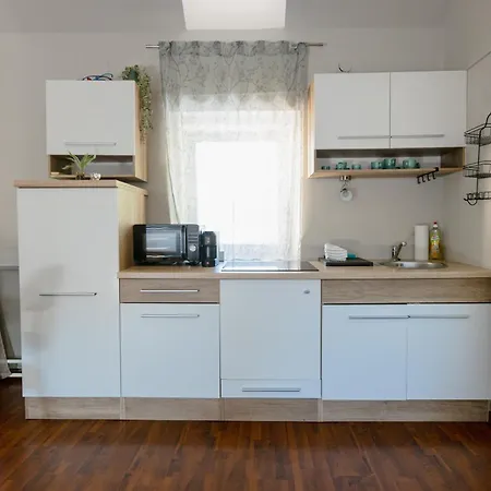Bridge Apartment Ljubljana