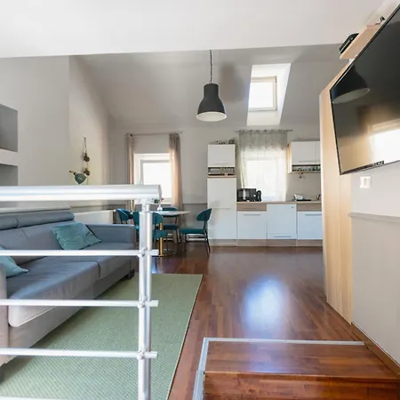 Apartman Bridge *